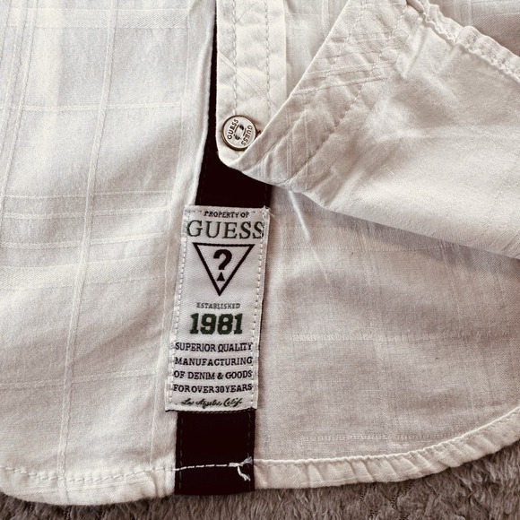 GUESS - Boys Size 4 - White Button Up Shirt - Los Angeles California Long Sleeve - Picture 5 of 10